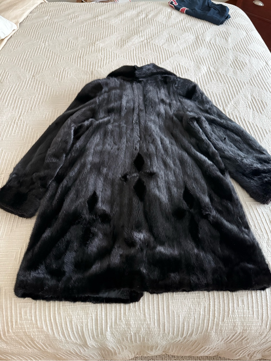 Black Women's Mink Fur Coat - Classic Luxe Outerwear